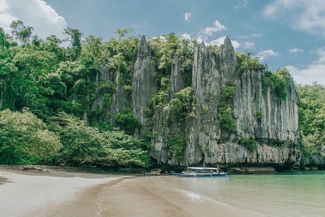 3-in-1 Adventure: Underground River, Zipline ride, and Mangrove Forest Tour - Stop 1: Puerto Princesa Underground River and the cave rules that matter