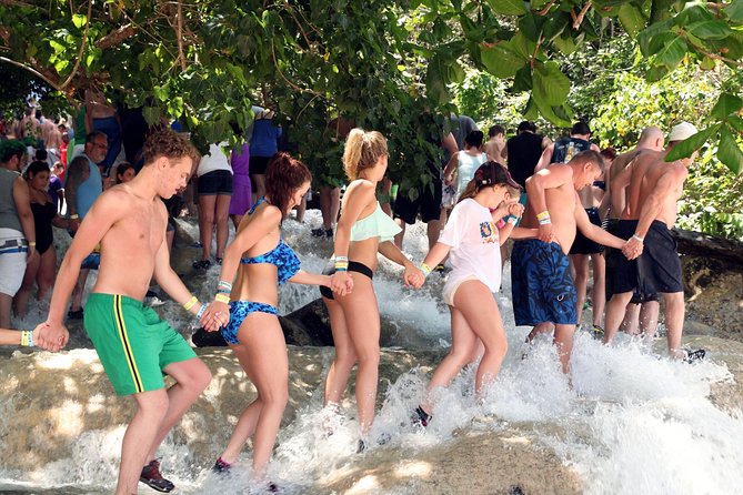 Dunn's River Falls and Zipline (Over the Falls) Adventure Tour from Ocho Rios - Dunn’s River Falls + Zipline: what the day feels like in 4 hours