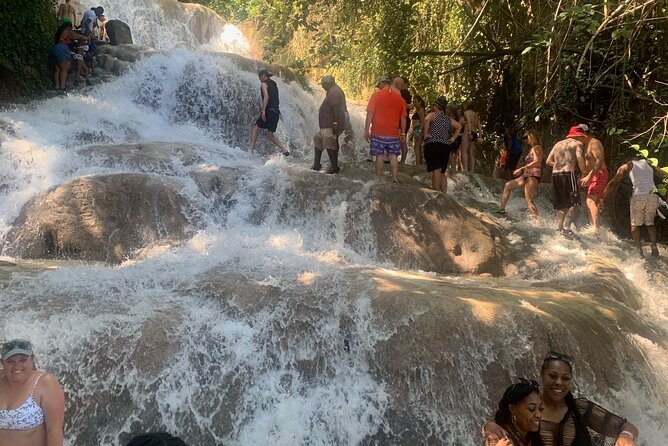 Dunn's River Falls, Zipline Adventure from Kingston - Getting from Kingston: the value of an A/C, private ride
