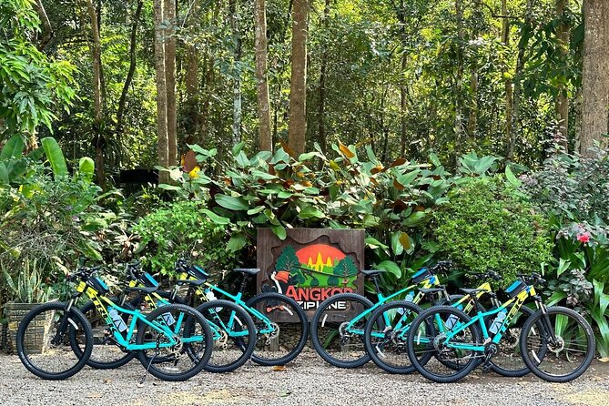 Full-Day Bike Tour in Siem Reap with Zipline - West Baray by canoe: a calm break from ruins and pedals