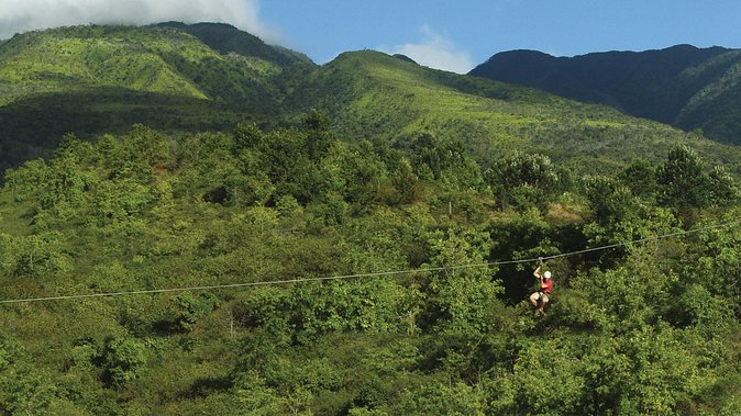 Maui 8 line Zipline Adventure: Soar above valleys & Island views - Before You Fly: Weight, Age, Shoes, and the 1/2-Mile Hike