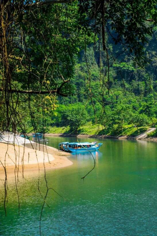 Phong Nha/Dong Hoi: Zipline Dark Cave & Phong Nha Cave Trip - The mud bath: weird, warm, and very “just do it”