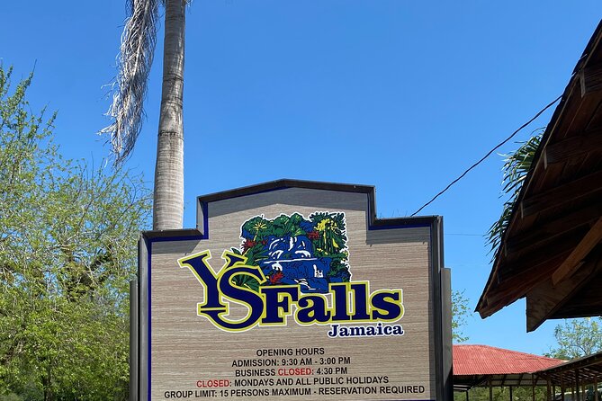 Private YS Falls and Zipline Tour from Montego Bay - Stop 1: The Craft Market on the Hip Strip Area for Souvenirs That Feel Local