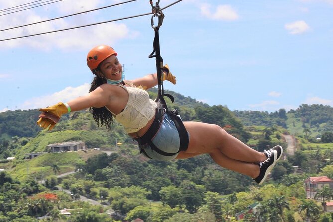 Rainforest Zipline in Foothills of the National Rainforest - What to wear (and not wear) so you don’t regret it mid-zip