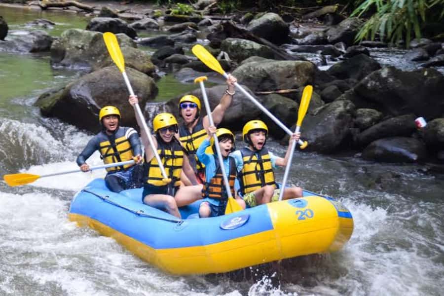 Ubud: Zip-line Adventure, River Rafting & Rice Terraces Tour - Lunch After Rapids: Where You Can Finally Dry Out