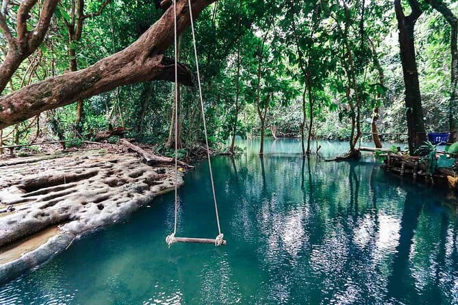 Vang Vieng Tour A Blue lagoon 3 with Caves and Zipline - Lunch, water, and small comforts that make a long day easier