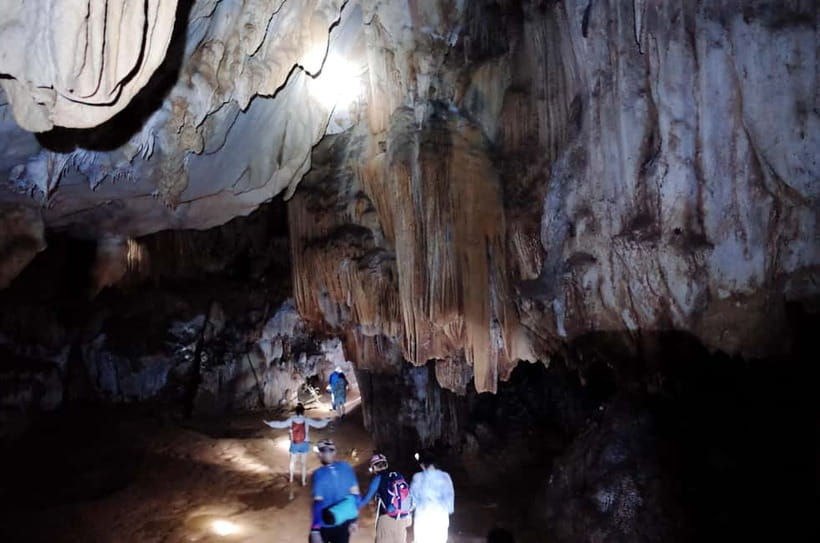 Vang Vieng: Zipline, Cave Tube, Trek, Kayak and Blue Lagoon - Key points to know before you go
