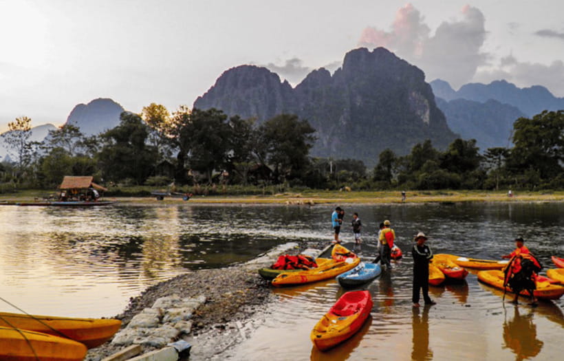 Vang Vieng: Zipline&Kayaking&BlueLagoon 1 - A fast-filled day on the Nam Song and Blue Lagoon 1