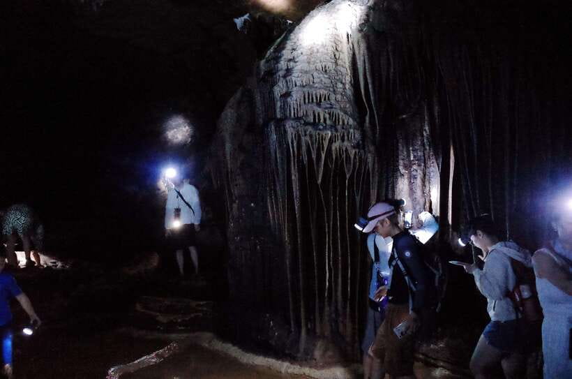 Vang Vieng: Zipline&Water Cave&Tham Chang&Blue Lagoon 1 - Tham Chang Underwater Cave: Tire Tubing With Fixed Ropes