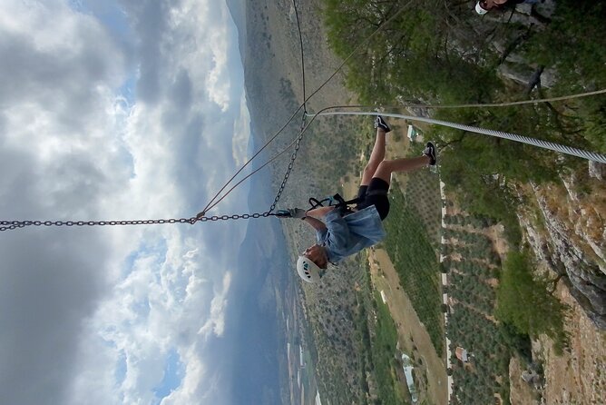 Via Ferrata & Zip Line Zafarraya - Land Art / earthworks: a calm detour with a real point
