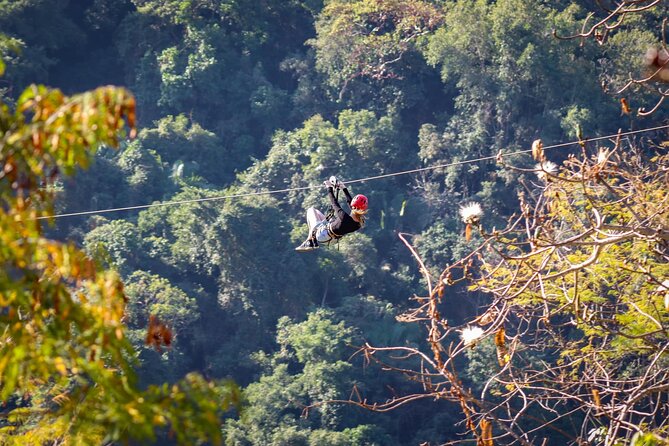 Zip Line Adventure in the heights in Puerto Vallarta 11 lines - The 4-hour flow: how the adrenaline ramps up
