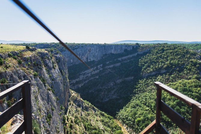Zipline Šibenik - Riding solo or with a partner: what’s actually different
